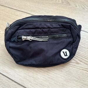 Vuori Fanny pack black
